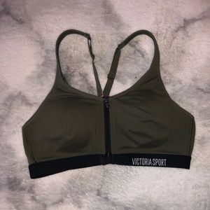 Victoria’s Secret Sport Bra 34B NWOT